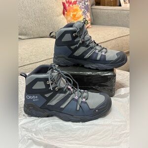OBOZ Women's Arete “B-Dry” Mid Heist Waterproof Hiking Boots Size: 9.5